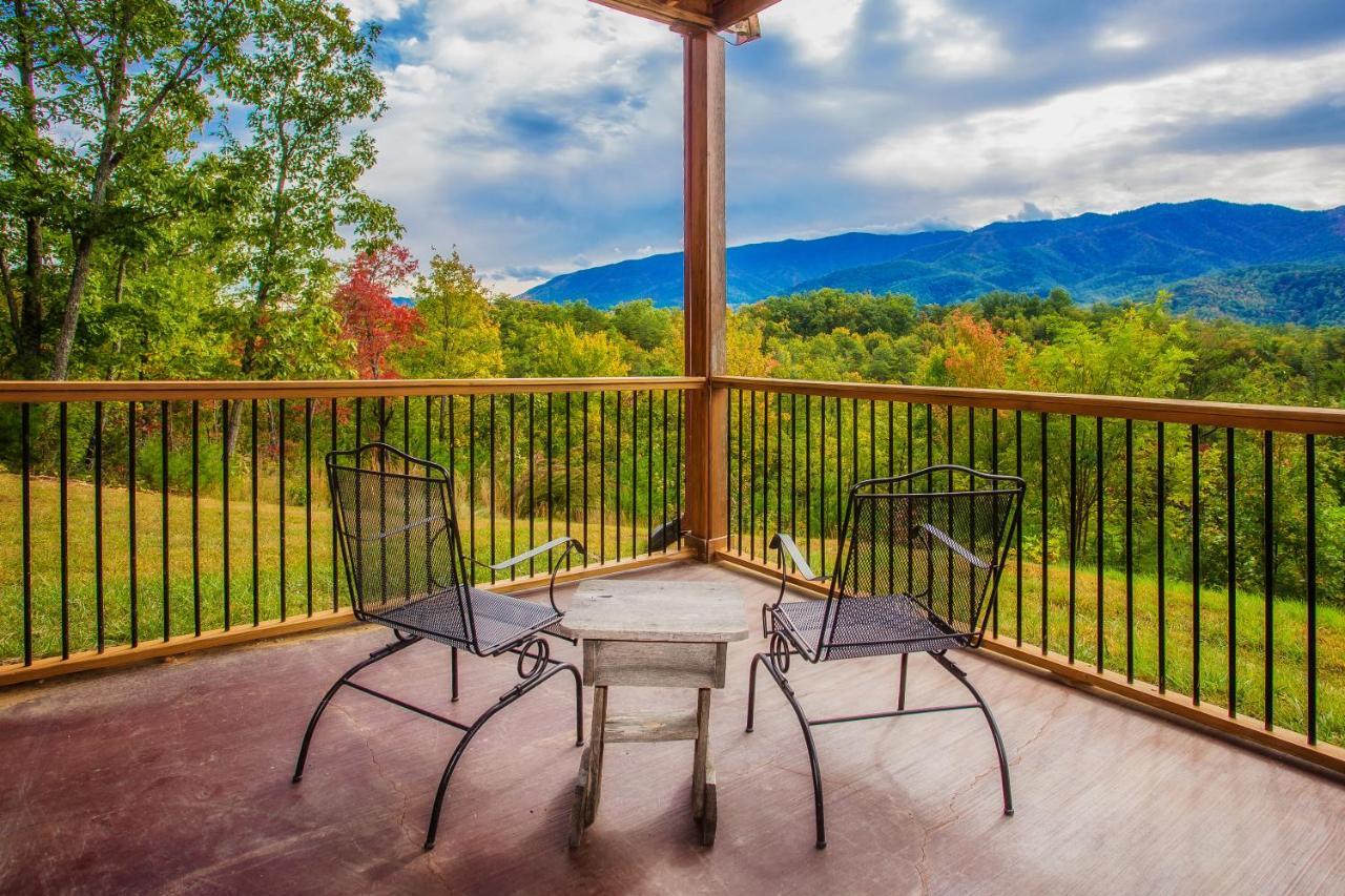 Star Dancer Cabin Gatlinburg Exterior photo